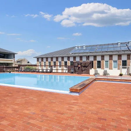 Apartment In Near Coast *